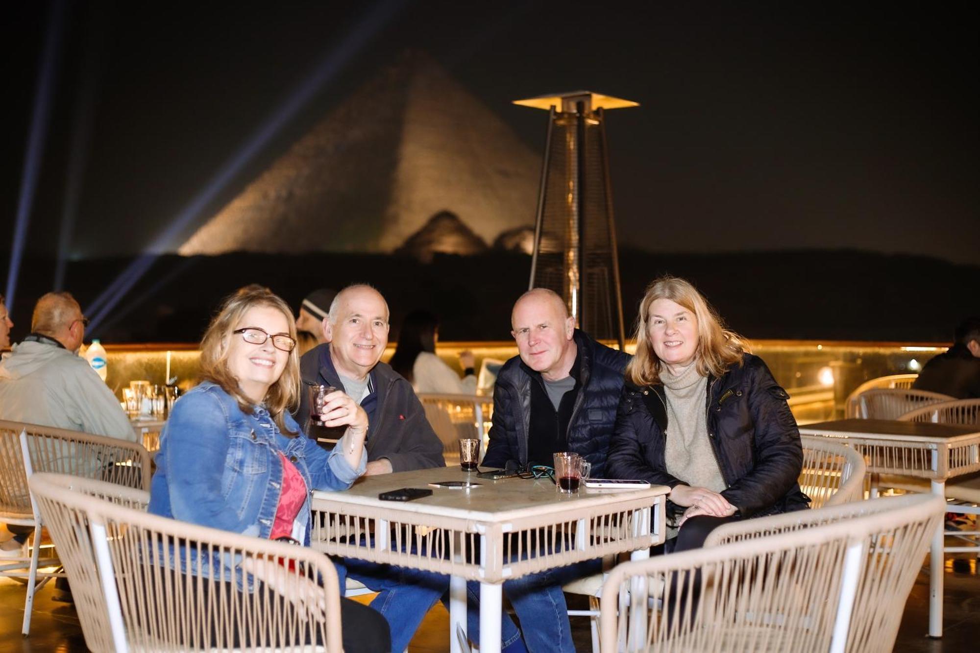 Tree Lounge Pyramids View Inn , Sphinx Giza Kafret el-Gabal Exterior foto