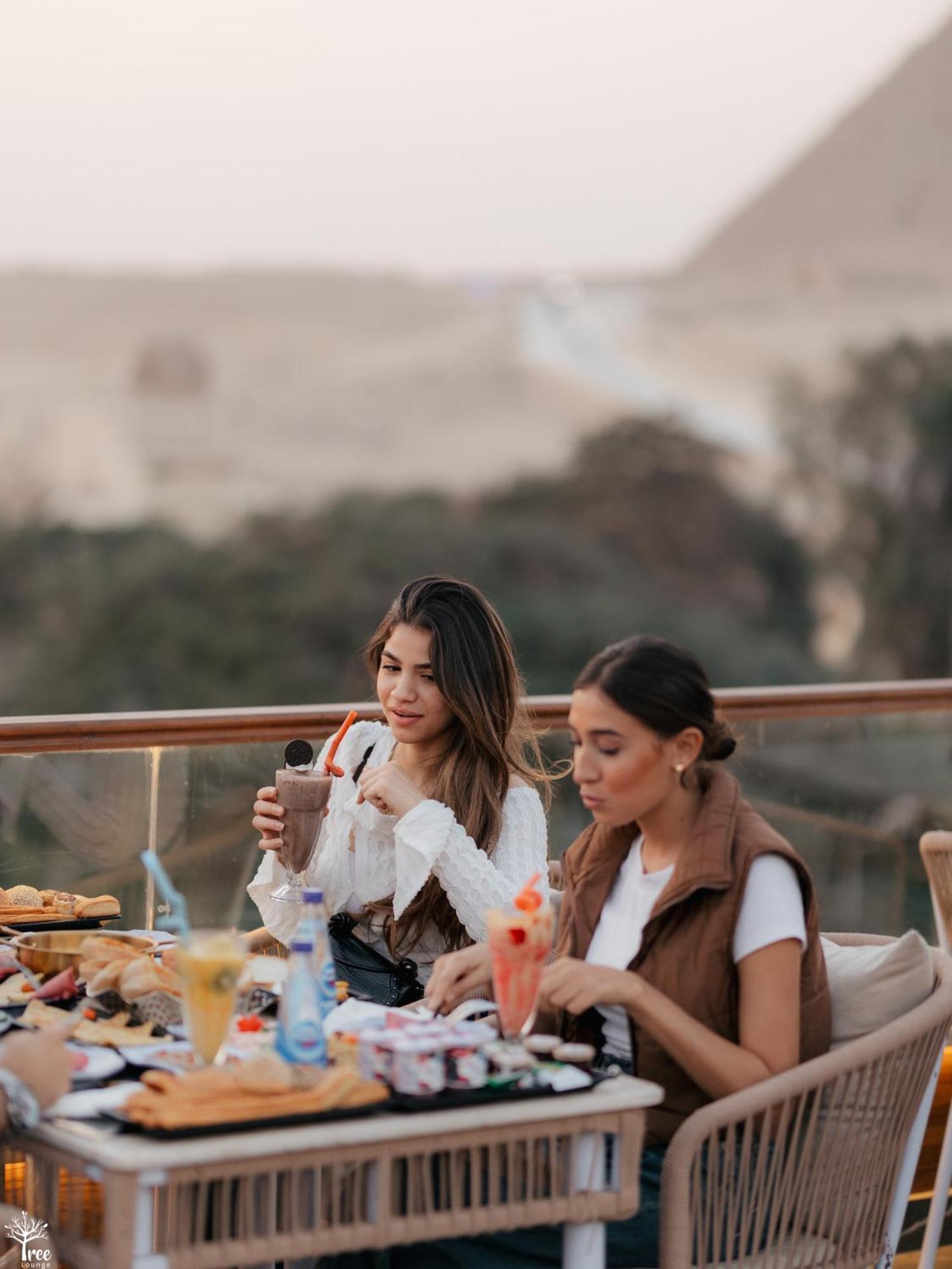 Tree Lounge Pyramids View Inn , Sphinx Giza Kafret el-Gabal Exterior foto