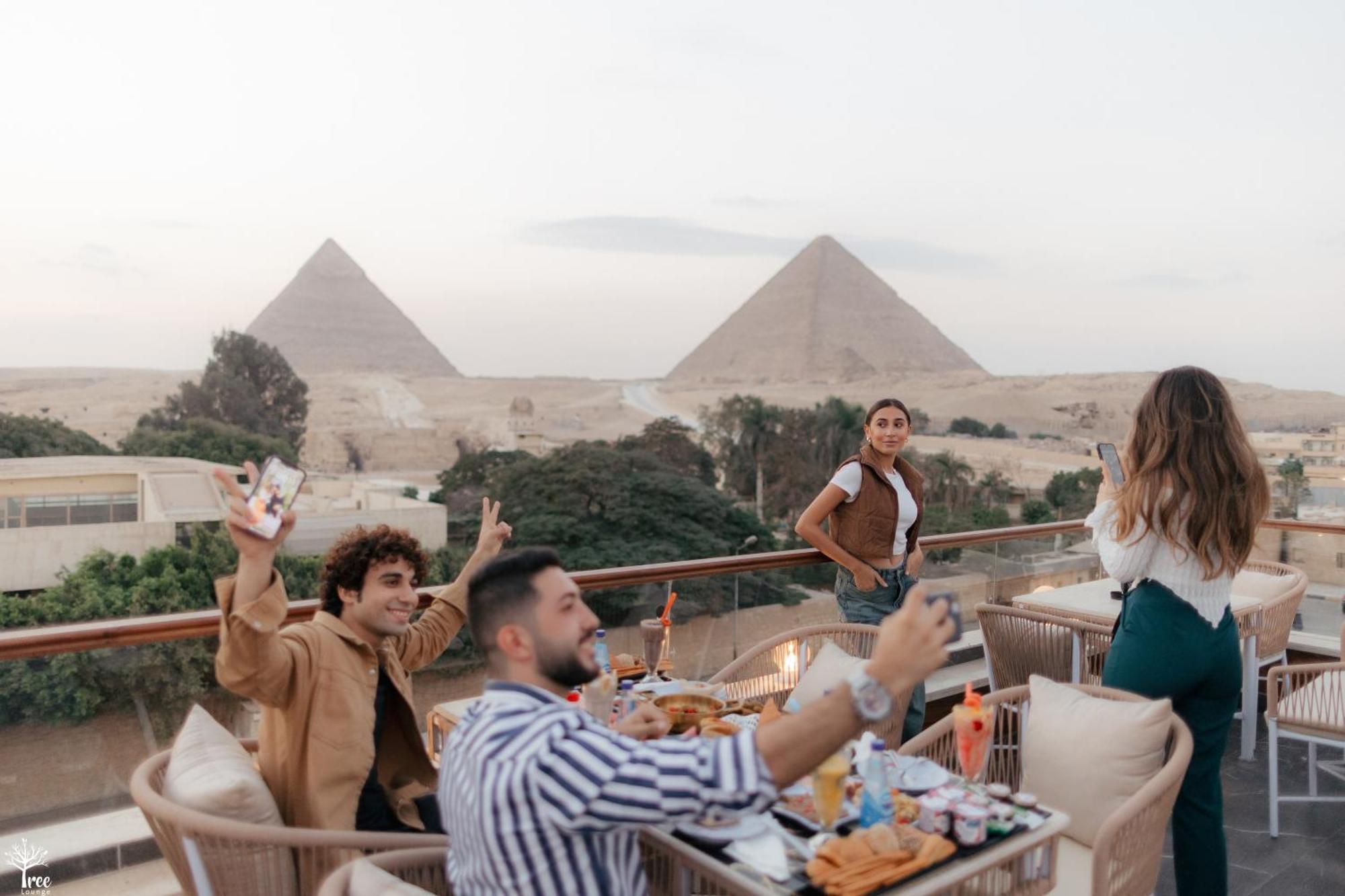 Tree Lounge Pyramids View Inn , Sphinx Giza Kafret el-Gabal Exterior foto